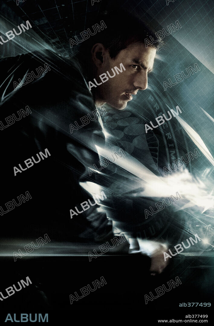 TOM CRUISE in MINORITY REPORT, 2002, directed by STEVEN SPIELBERG. Copyright 20TH CENTURY FOX.