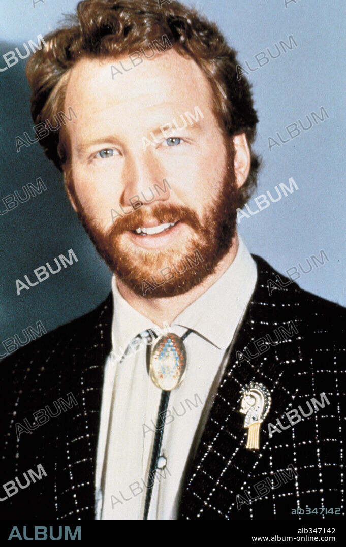 TIMOTHY BUSFIELD in THIRTYSOMETHING, 1987. Copyright MGM TELEVISION.