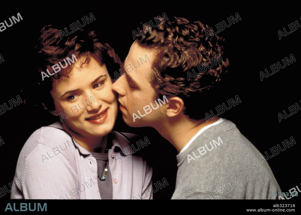 GIOVANNI RIBISI y JULIETTE LEWIS en APRENDIENDO A VIVIR, 1999 (THE OTHER SISTER), dirigida por GARRY MARSHALL. Copyright WHITE, TIMOTHY.