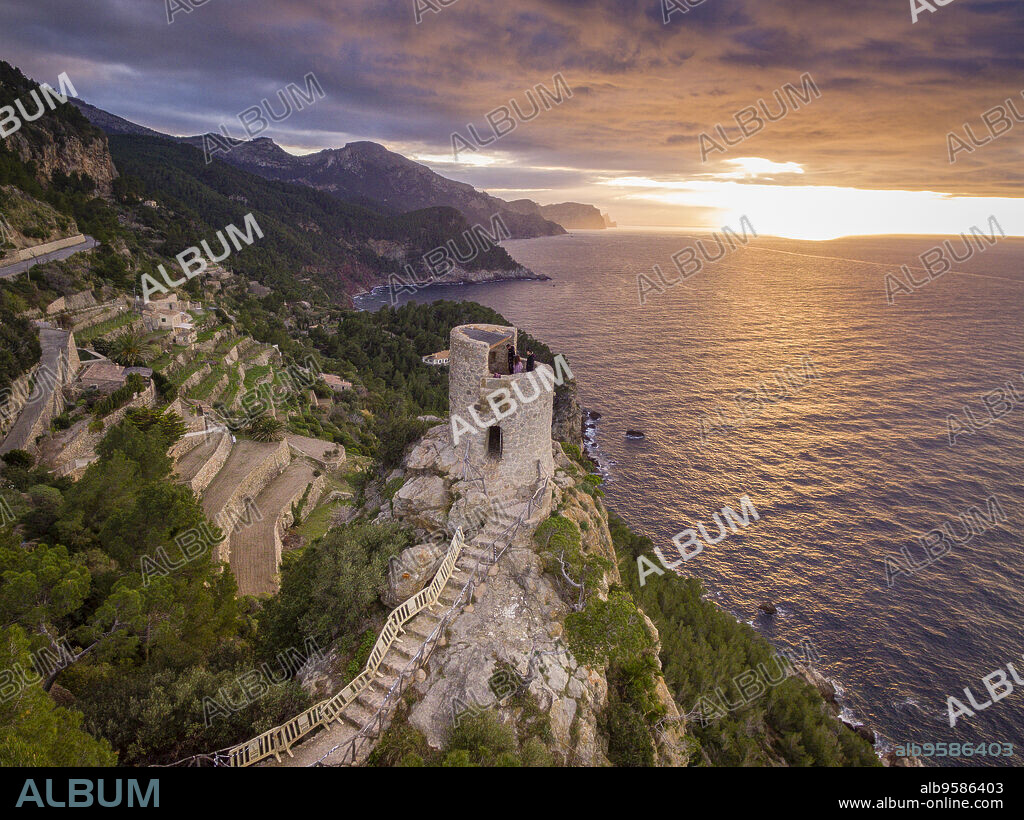 Torre des Verger, Mirador de ses Ànimes, Banyalbufa, Paraje natural de la Serra de Tramuntana, Mallorca, balearic islands, Spain.
