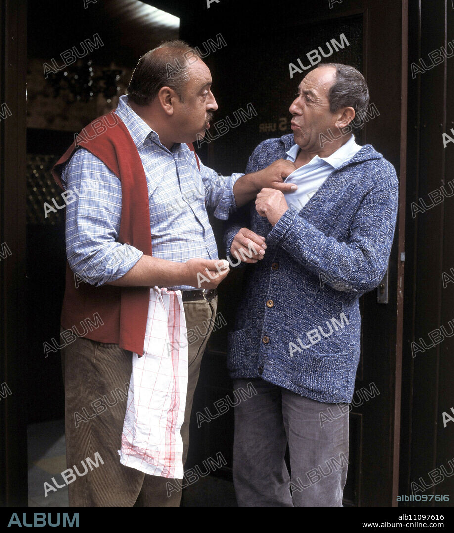 DIDI AND THE REVENGE OF THE DISINSERT / BRD 1985 / D. Hallervorden, C. Rateuke Scene with HORST FECHNER and DIETER HALLERVORDEN (Didi Dödel). / Headline: DIDI AND THE REVENGE OF THE DISINSERT / BRD 1985.