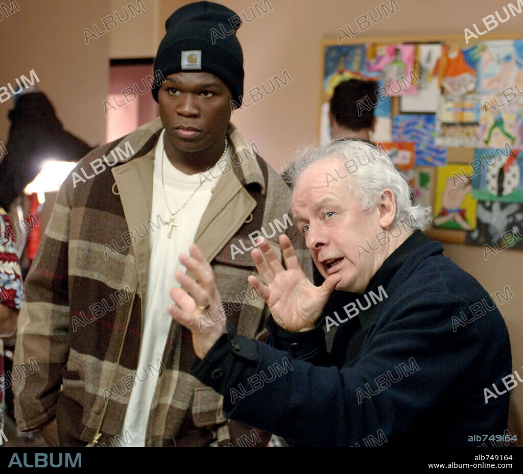 50 CENT and JIM SHERIDAN in GET RICH OR DIE TRYIN', 2005, directed by JIM SHERIDAN. Copyright PARAMOUNT PICTURES / GIBSON, MICHAEL.