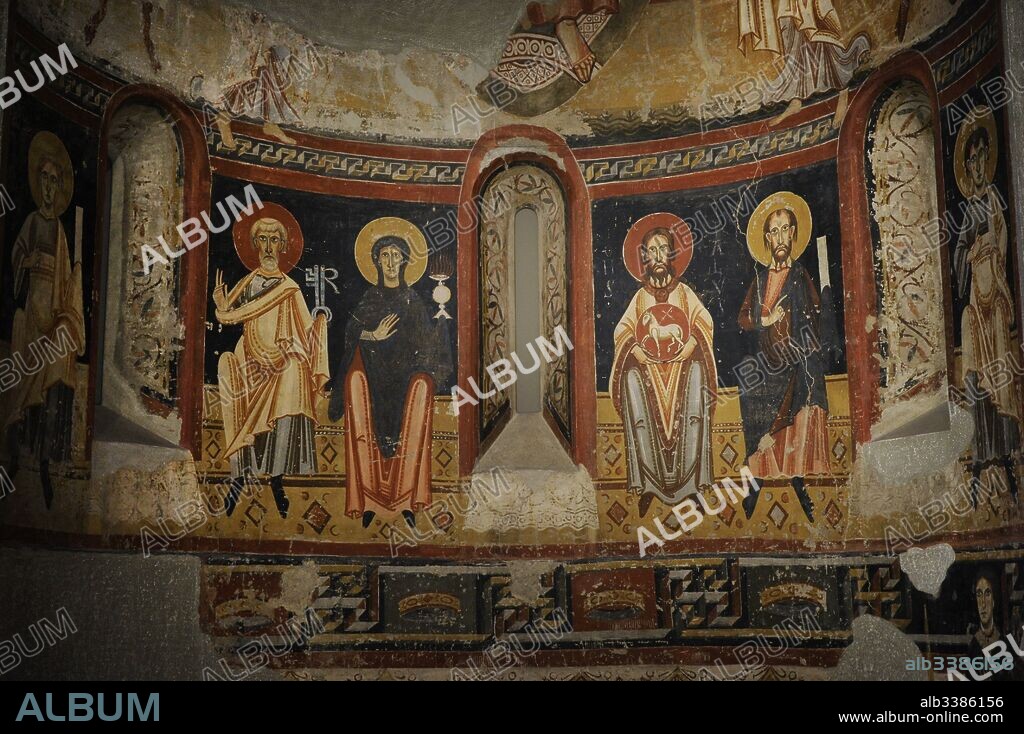 Círculo del Maestro de Pedret. Ábside principal del Burgal (finales del siglo XI-principios del siglo XII). Representación de San Pedro y la Virgen con cáliz (izquierda) y San Juan Bautista y San Pablo (derecha). Románico. Fresco traspasado a lienzo. Procede de la antigua Iglesia de Sant Pere del Burgal (la Guingueta d'Àneu, provincia de Lleida). Museo Nacional de Arte de Cataluña (MNAC). Barcelona. Cataluña. España.