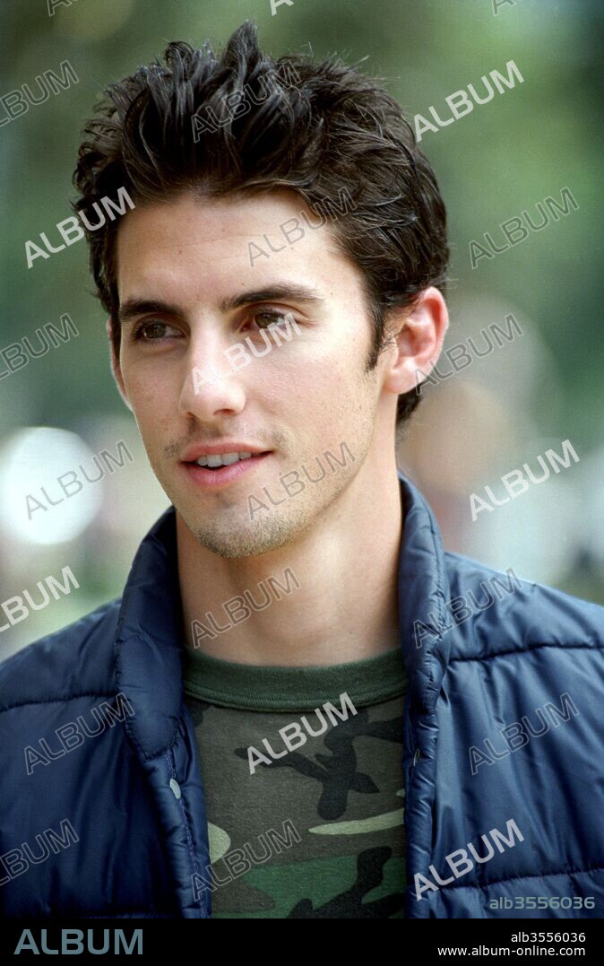 MILO VENTIMIGLIA in GILMORE GIRLS, 2000, directed by JAMIE BABBIT. Copyright WARNER BROS. TELEVISION.