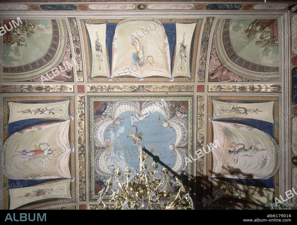 PALACIO BUENAVISTA- INTERIOR- SALON DE PRIM- DET FRESCOS EN EL TECHO.