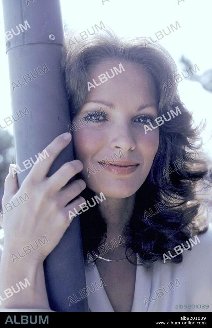 JACLYN SMITH in THE USERS, 1978, directed by JOSEPH HARDY. Copyright Aaron Spelling Productions.