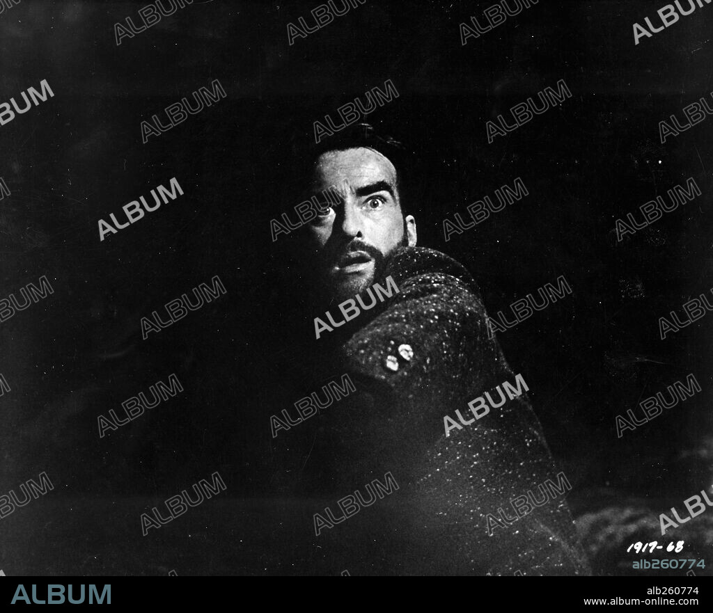MONTGOMERY CLIFT en FREUD, PASIÓN SECRETA, 1962 (FREUD), dirigida por JOHN HUSTON. Copyright UNIVERSAL PICTURES.