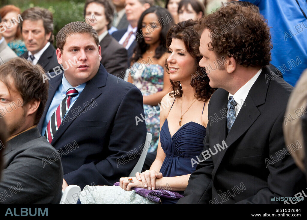 JOHN C. REILLY, JONAH HILL and MARISA TOMEI in CYRUS, 2010, directed by JAY DUPLASS and MARK DUPLASS. Copyright SCOTT FREE PRODUCTIONS.