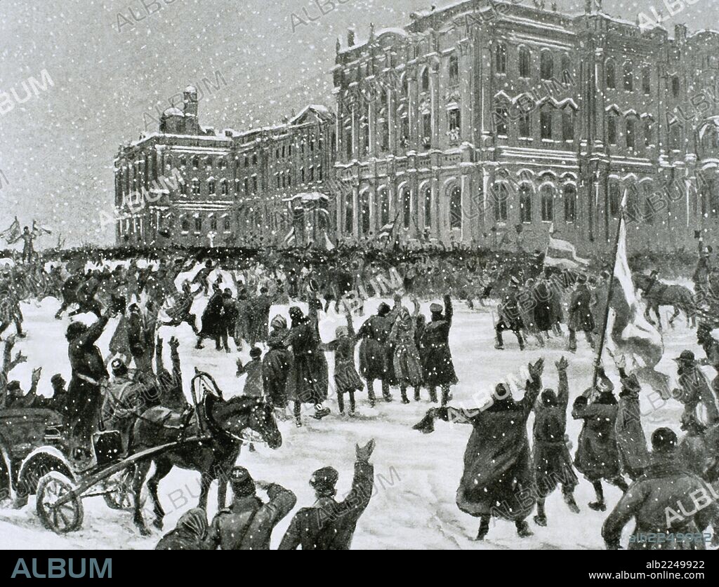 GUERRA RUSO-JAPONESA (1904-1905). Japón entró en guerra con Rusia con la finalidad de asegurarse intereses capitales en Corea y sur de Manchuria. MANIFESTACION PATRIOTICA FRENTE AL PALACIO DE INVIERNO EN SAN PETERSBURGO. Grabado.