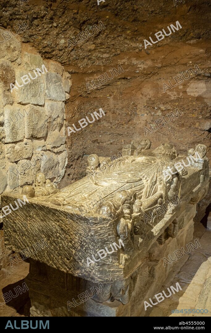 Cenotafio de San Millán. Siglo XII, Monasterio de Suso, San Millán de la Cogolla, La Rioja, Spain.