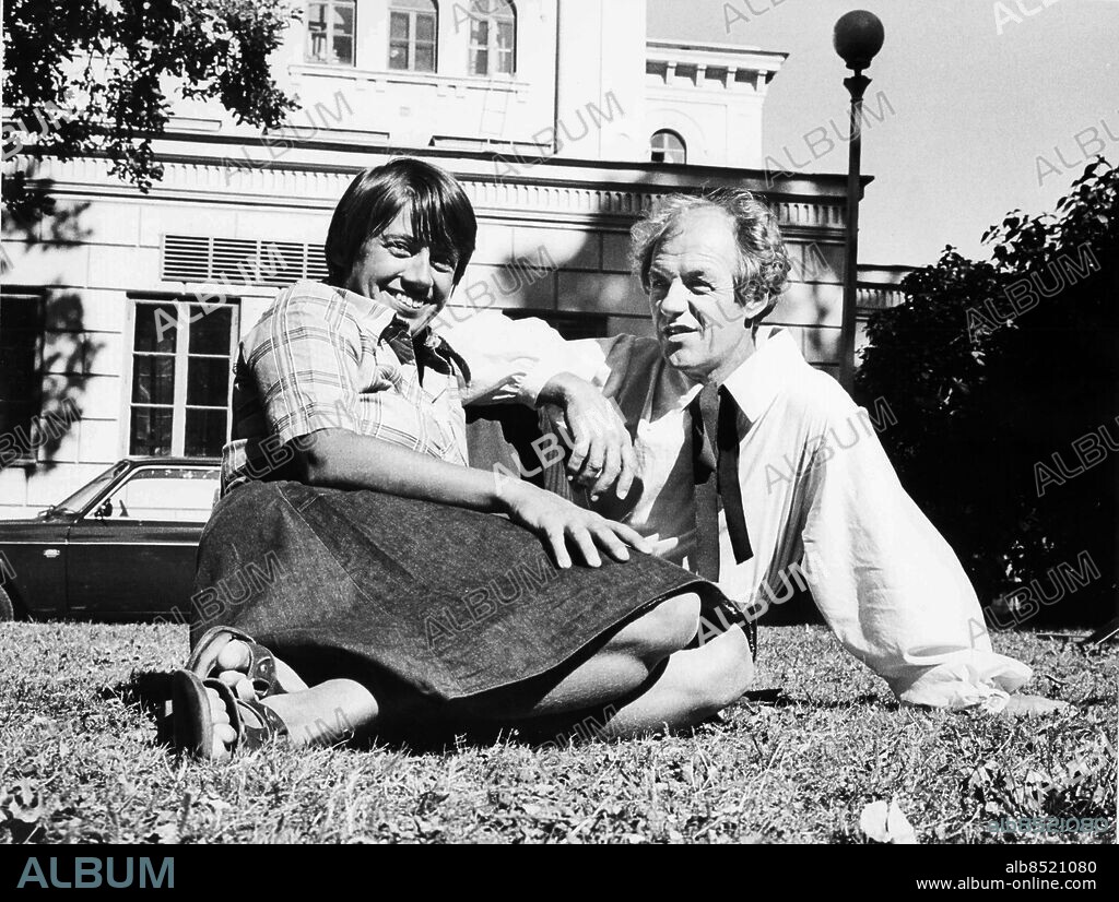 GÖTEBORG 1976-09-03.. Ankie Lagerborg, regissör, och Åke Harnesk gjorde om kort-operan Rita en aning anpassande till den nya tiden *** Local Caption *** GP Foto: Bengt Magnuzon / Kamerareportage / TT / Kod: 2524.