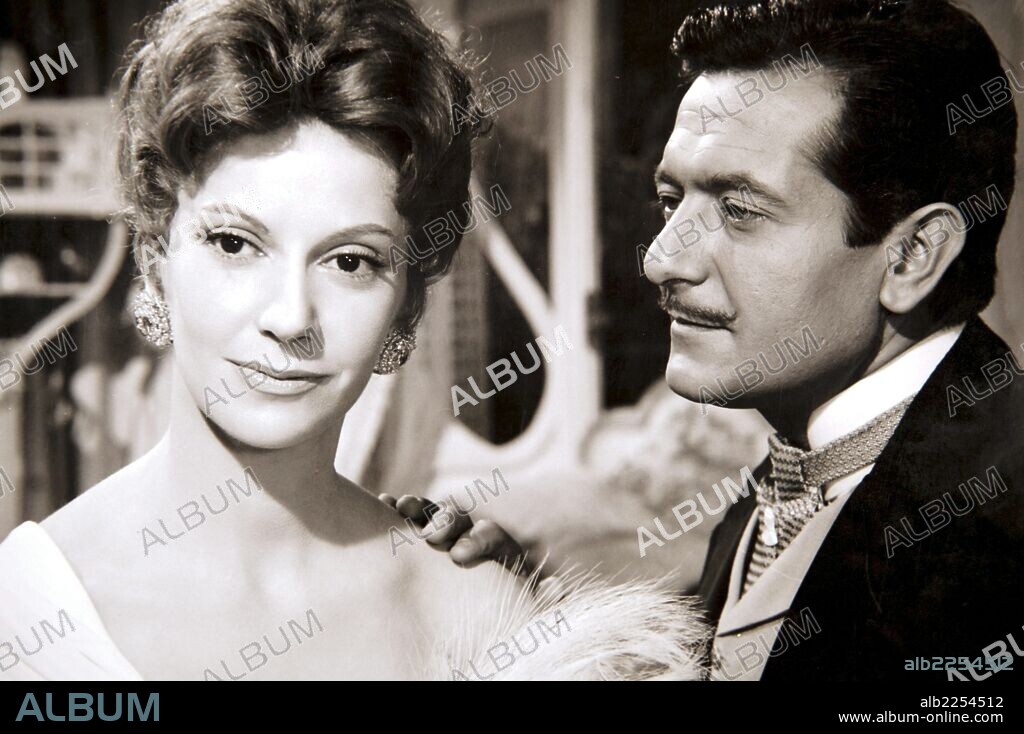 PELICULA : EL BAILE , 1959. DIRECTOR , EDGAR NEVILLE. ACTORES , CONCHITA MONTES , ALBERTO CLOSAS.