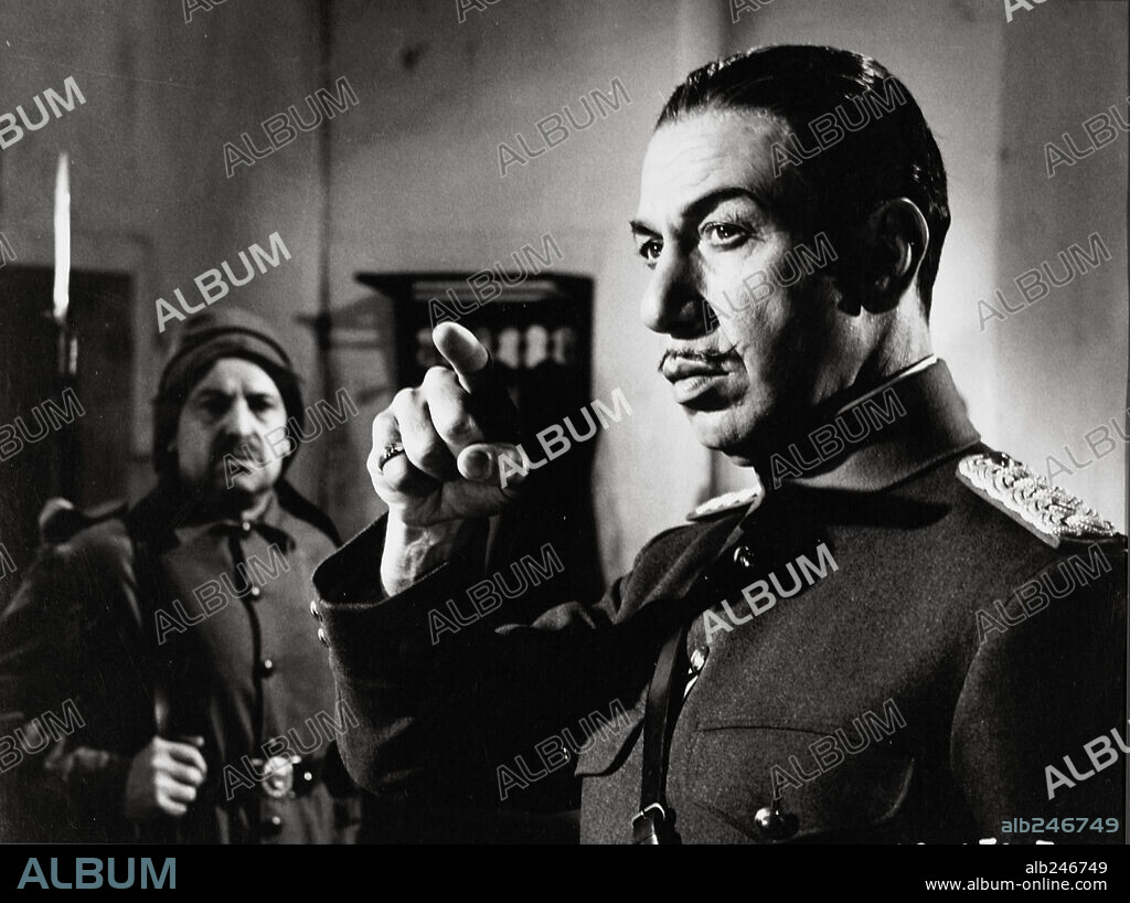 JOSE FERRER in LAWRENCE OF ARABIA, 1962, directed by DAVID LEAN. Copyright COLUMBIA PICTURES.