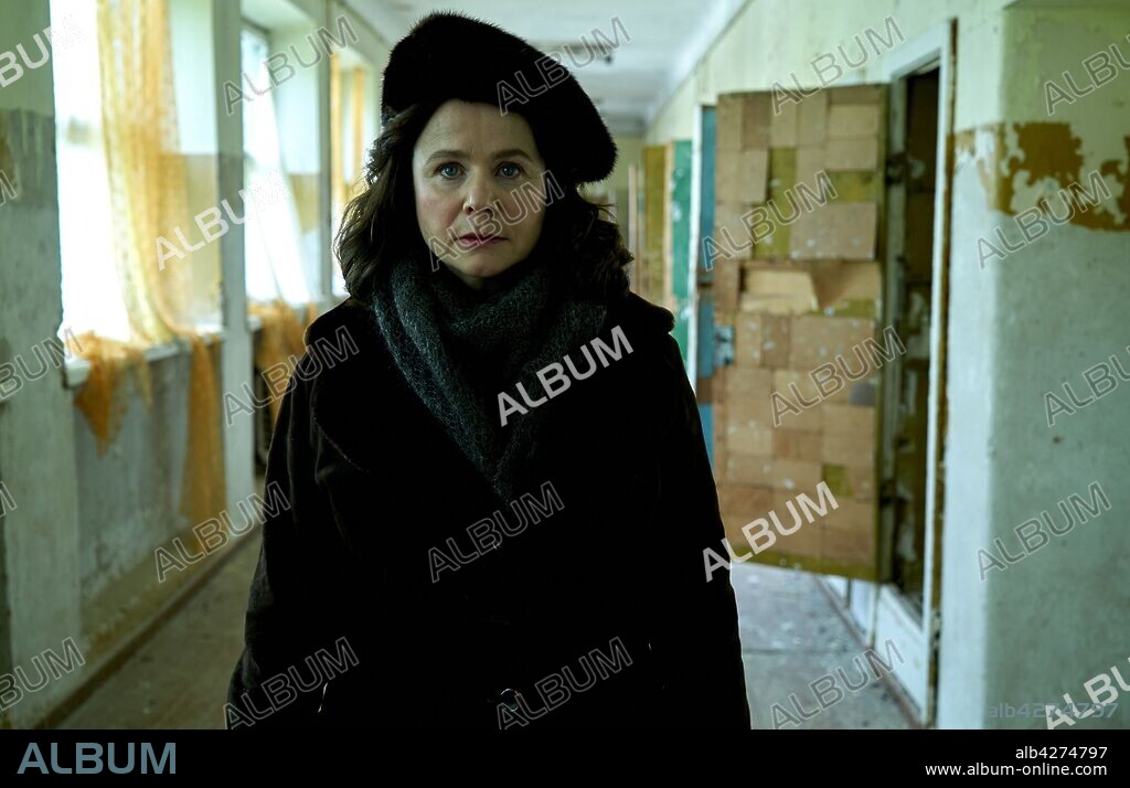EMILY WATSON en CHERNOBYL, 2019. Copyright HOME BOX OFFICE (HBO).