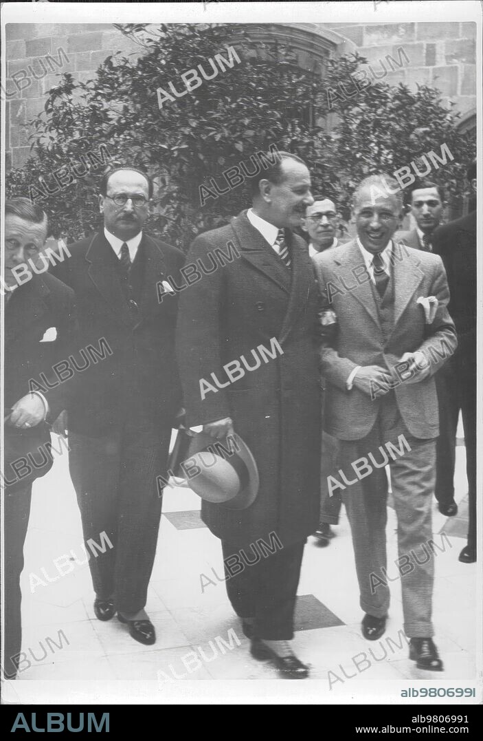 1934. The Plenipotentiary Minister of Romania in Spain Mr. Jean Florescu with the President Mr. Companys Visiting the Palace of the Generalitat.