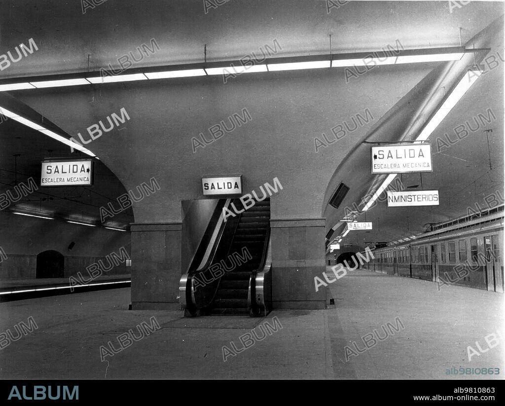 July 12, 1967. Nuevos Ministerios train station, shortly before its Inauguration.