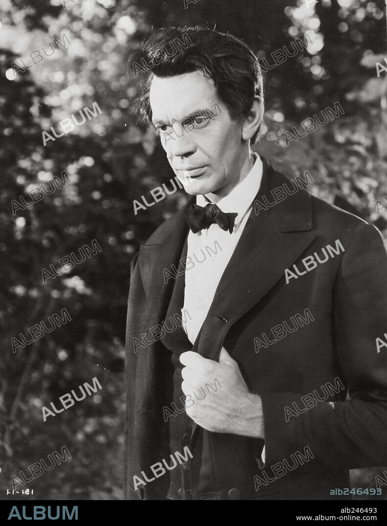 RAYMOND MASSEY in ABE LINCOLN IN ILLINOIS, 1940, directed by JOHN CROMWELL. Copyright RKO.