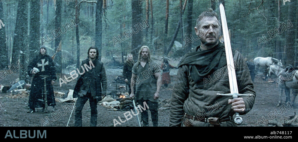 DAVID THEWLIS, JOUKO AHOLA, LIAM NEESON and ORLANDO BLOOM in KINGDOM OF HEAVEN, 2005, directed by RIDLEY SCOTT. Copyright 20TH CENTURY FOX.