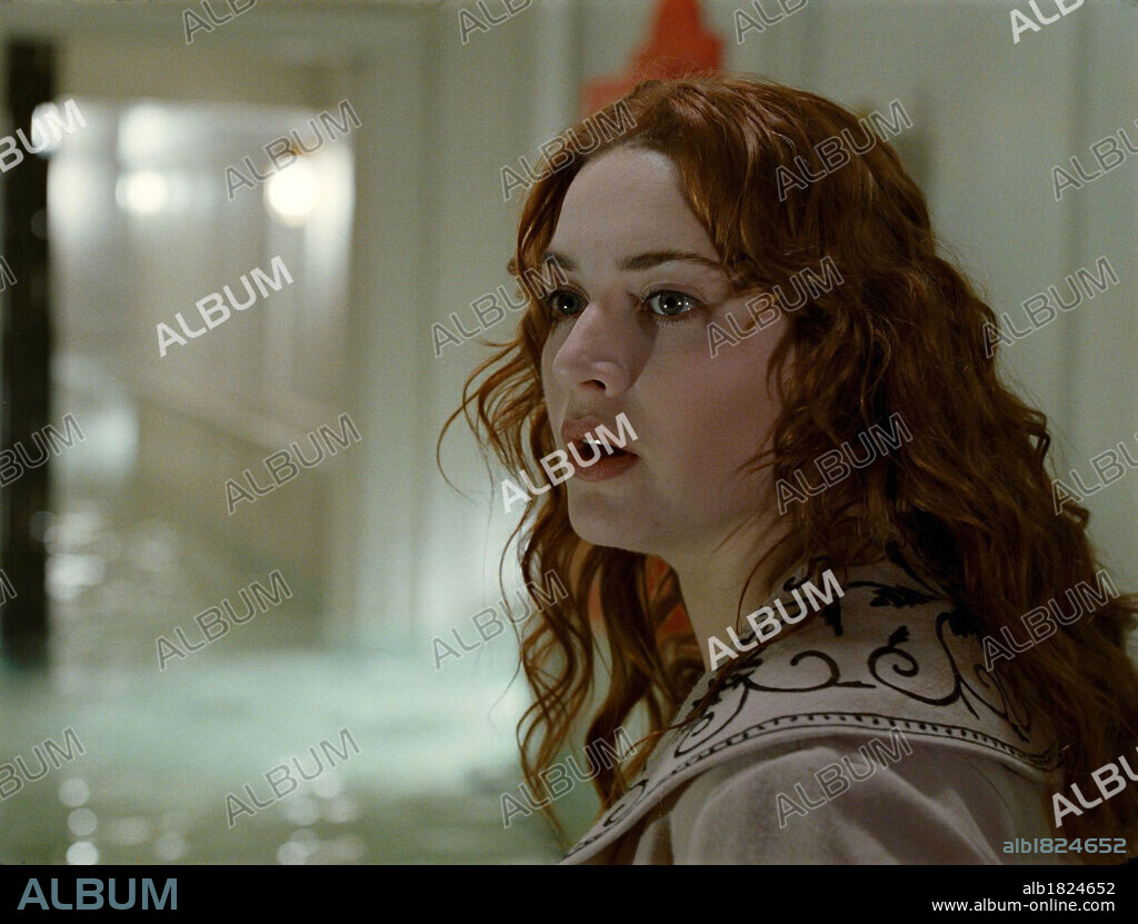 KATE WINSLET in TITANIC, 1997, directed by JAMES CAMERON. Copyright PARAMOUNT/20TH CENTURY FOX.