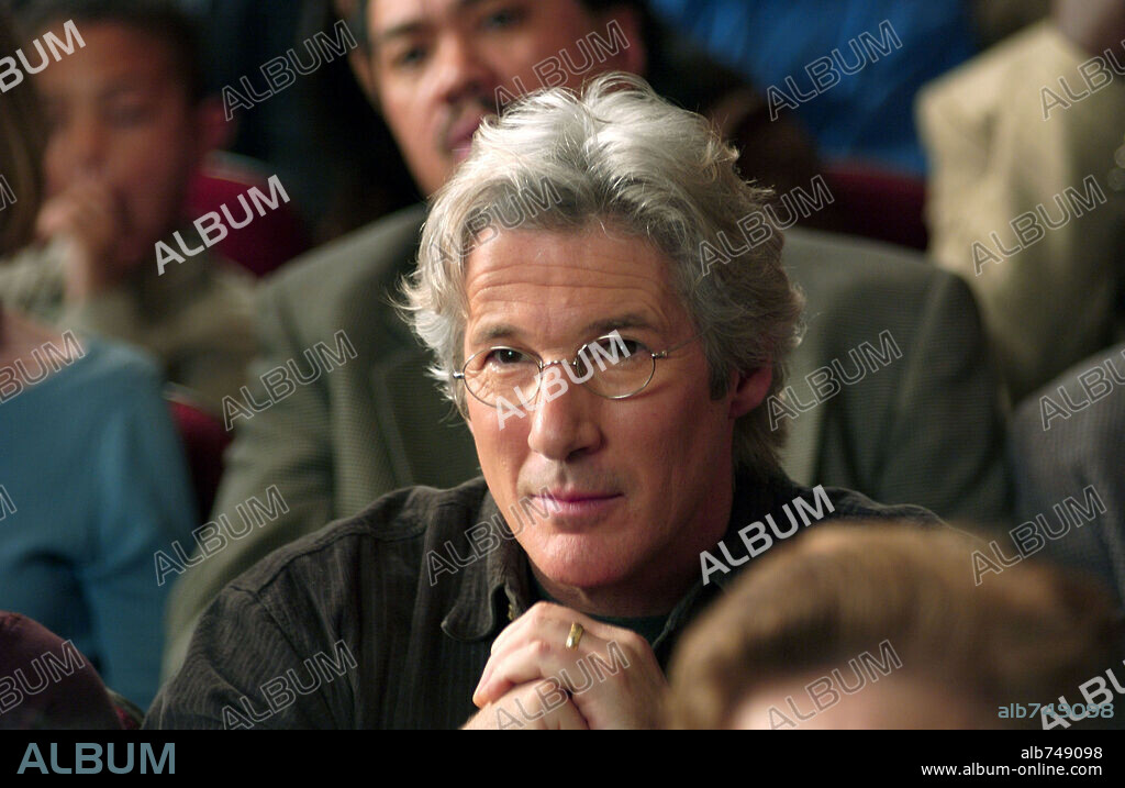 RICHARD GERE en LA HUELLA DEL SILENCIO, 2005 (BEE SEASON), dirigida por DAVID SIEGEL y SCOTT MCGEHEE. Copyright FOX SEARCHLIGHT PICTURES / FOREMAN, RICHARD.