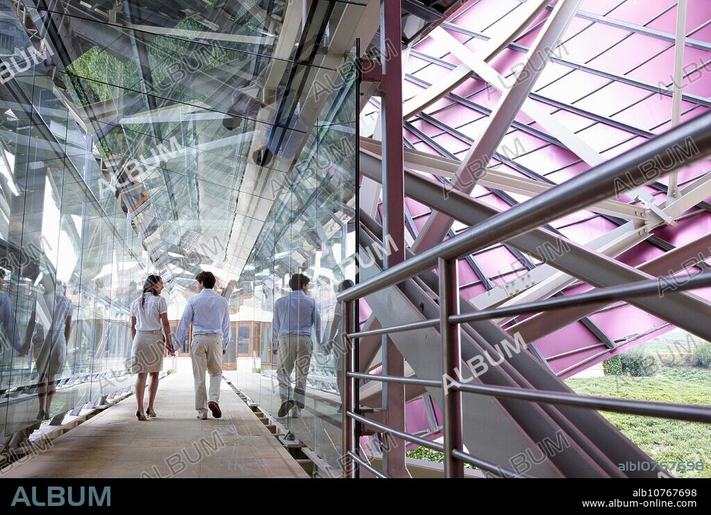 Hotel designed by Frank Gehry, Marques de Riscal winery, Elciego, Rioja Alavesa, Araba, Basque Country, Spain.