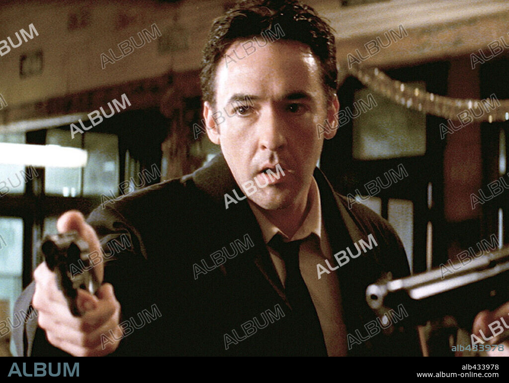 JOHN CUSACK en IDENTIDAD, 2003 (IDENTITY), dirigida por JAMES MANGOLD. Copyright COLUMBIA PICTURES.