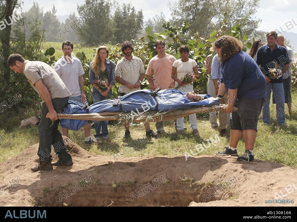 JORGE GARCIA and MATTHEW FOX in LOST, 2004. Copyright ABC.