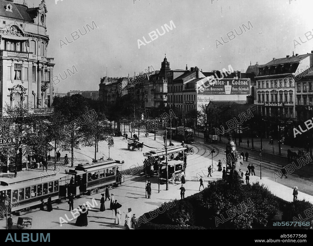 Berlin-Tiergarten, Alt-Moabit / Ecke Rathenower Straße. Straßenbild. Foto, 1911.