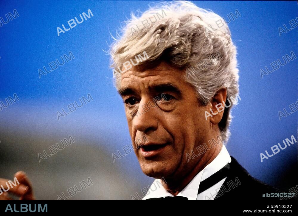 Carrell, Rudi (eigtl. Rudolf Wijbrand Kesselaar), niederl. Schauspieler u. Showmaster. 19.12.1934 Alkmaar - 7.7.2006 Bremen. Foto, 1980er Jahre.