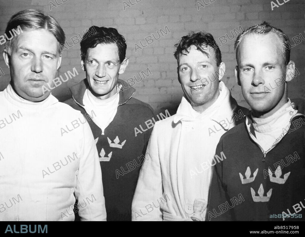 ARKIV 1948 . Svenska laget i värjfäktning vid OS i London 1948. fr.v. Sven Thofelt, Frank Cervell, Bengt Ljungqvist och Carl Forsell. Laget erövrade en bronsmedalj vid lagtävlingen.. The Swedish team in fencing won the bronze medal.. Foto: TT / Kod 1900.