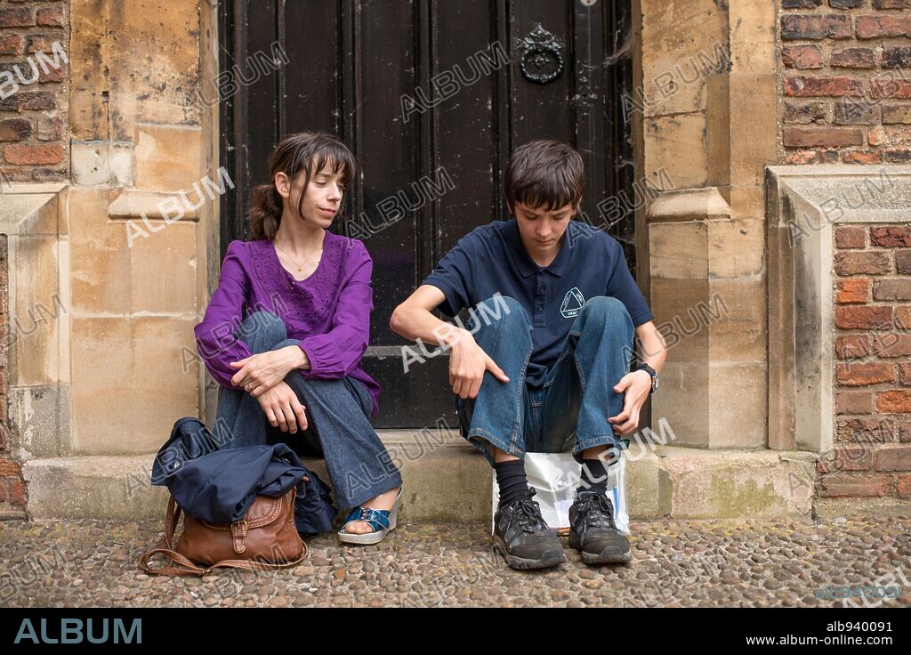 ASA BUTTERFIELD and SALLY HAWKINS in A BRILLIANT YOUNG MIND, 2014 (X+Y), directed by MORGAN MATTHEWS. Copyright BBC FILMS.