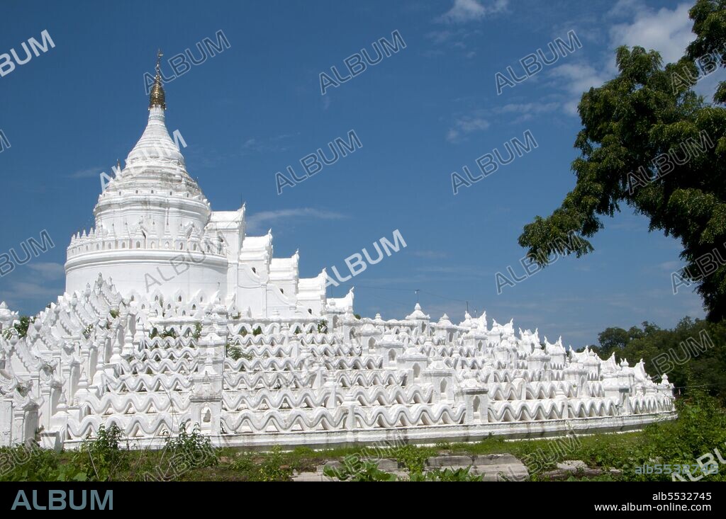 The Hsinbyume Pagoda was built in 1816 by King Bagyidaw (1784 - 1846), the seventh king of the Konbaung Dynasty. He built it for his first wife, Princess Hsinbyume who died in childbirth in 1812. The pagoda is also known as the Myatheindan Pagoda. The pagoda's design is based on the mythical Sulamani Pagoda found on Mount Meru, with the seven lower concentric terraces representing the mountain ranges leading to Mount Meru.