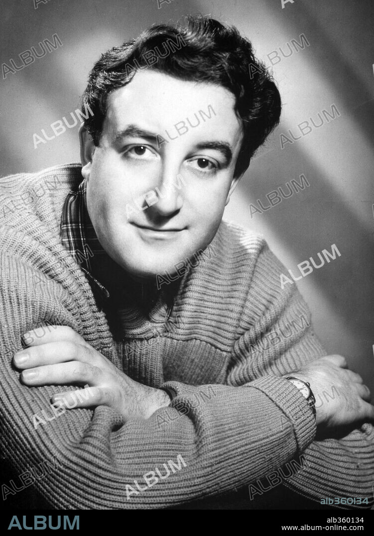 PETER SELLERS.  1956