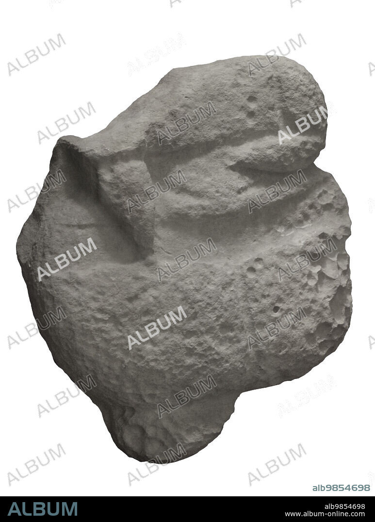 Headless standing stone statue. It belongs to the corpulent type, which measure between 50 and 75 cm in height. From Hagar Qim, Malta. Temple Period (3600 BC to 2500 BC). National Museum of Archaeology. Valletta. Malta.