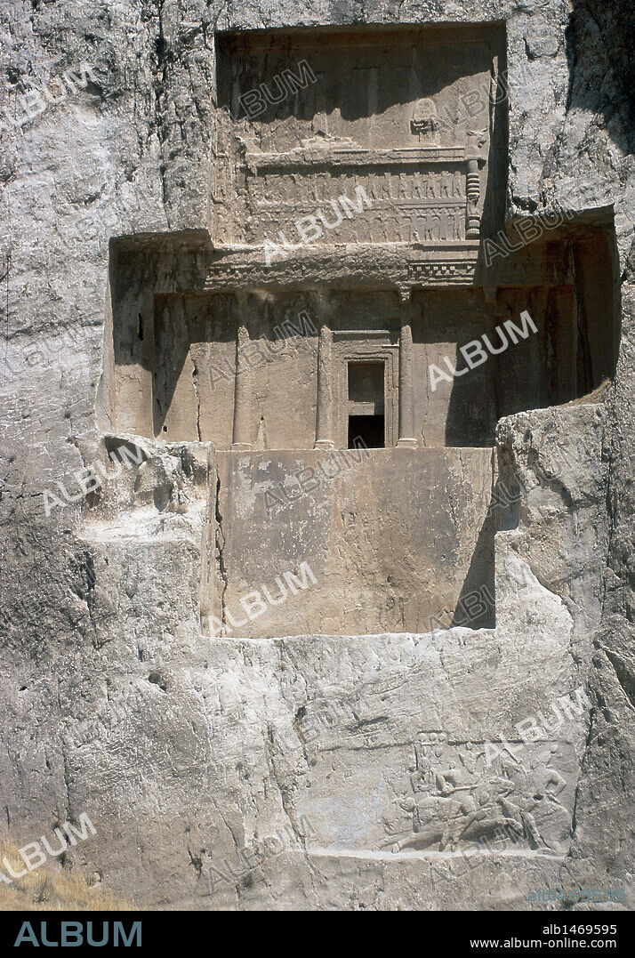 JERJES I (h.519-465 aC). Rey de Persia (486-465 aC). Sucesor de Dario I. TUMBA RUPESTRE DE JERJES I. NAQS I RUSTAM. Cercanías de Persépolis. República Islámica de Irán.