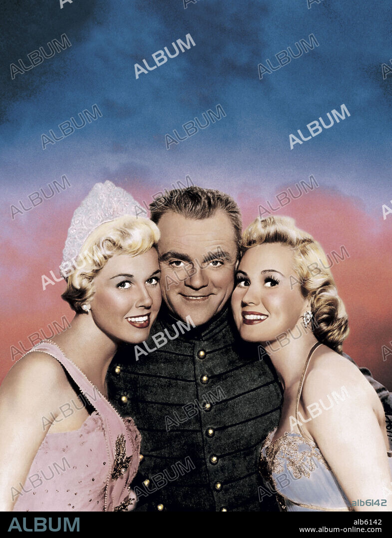 DORIS DAY, JAMES CAGNEY and VIRGINIA MAYO in THE WEST POINT STORY, 1950. Copyright WARNER BROTHERS.