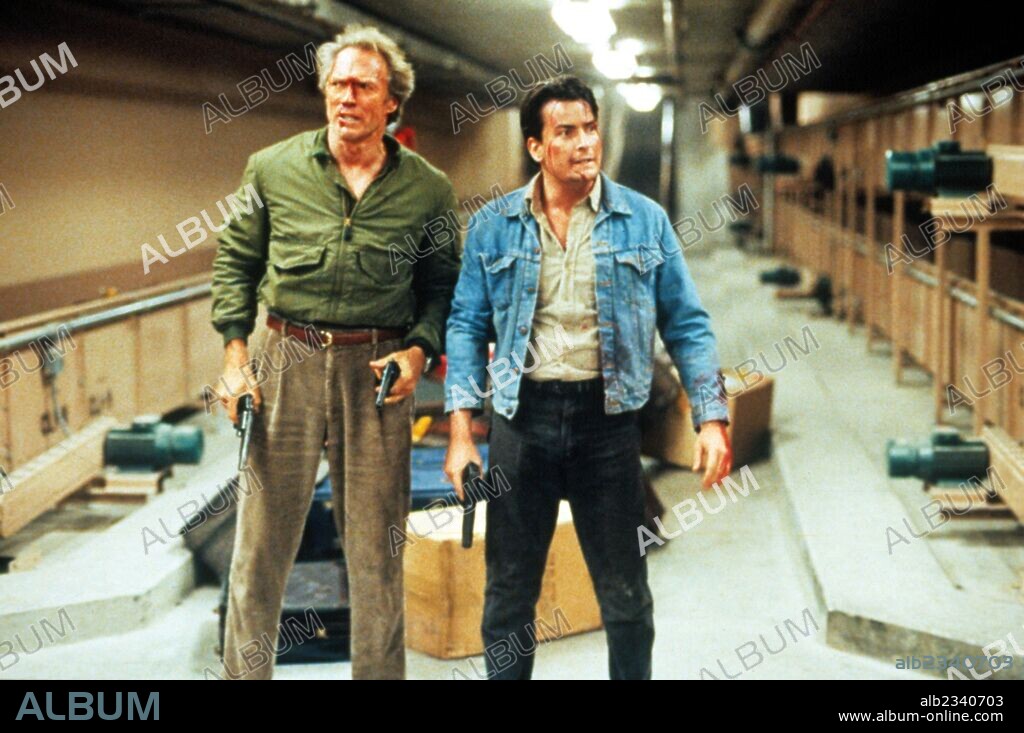 CHARLIE SHEEN y CLINT EASTWOOD en EL PRINCIPIANTE, 1990 (THE ROOKIE), dirigida por CLINT EASTWOOD. Copyright WARNER BROTHERS.
