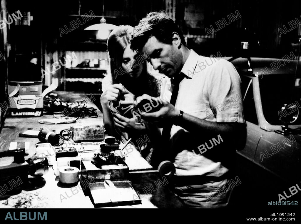 JOHN CASSAVETES in MACHINE GUN MCCAIN, 1969 (GLI INTOCCABILI), directed by GUILIANO MONTALDO. Copyright EURO INTERNATIONAL FILM.