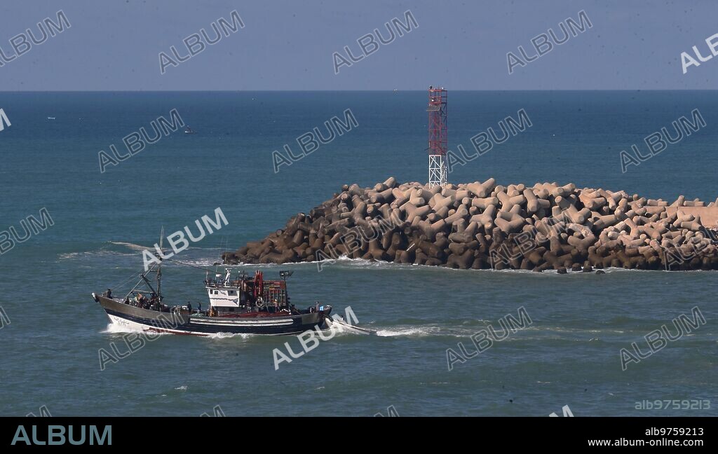 Larache (Marruecos), 16/10/2018. Imagen de la localidad marroquí de Larache de donde han salido últimamente el mayor número de pateras con inmigrantes ilegales. Foto: Jaime García. ARCHDC.