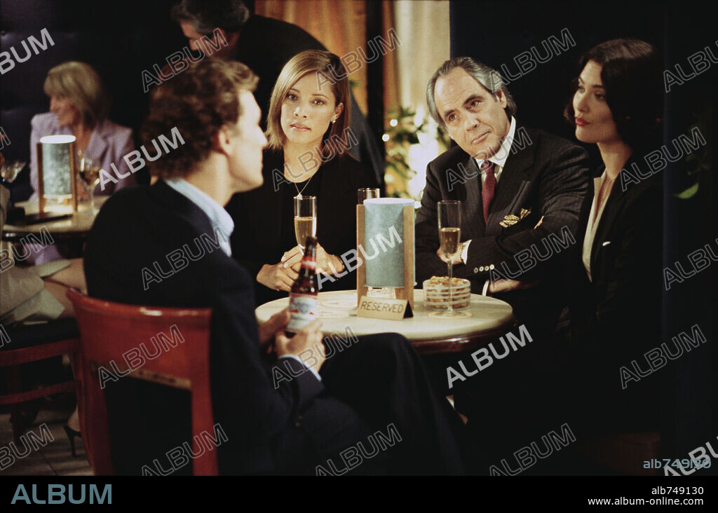 MATTHEW McCONAUGHEY, MICHAEL MICHELE, ROBERT KLEIN y SHALOM HARLOW en CÓMO PERDER A UN HOMBRE EN 10 DÍAS, 2003 (HOW TO LOSE A GUY IN 10 DAYS), dirigida por DONALD PETRIE. Copyright PARAMOUNT PICTURES / GIBSON, MICHAEL.