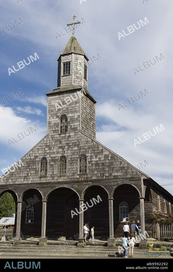 Iglesia Santa María de Loreto ,Achao, 1740, Monumento Nacional de Chile, Patrimonio de la Humanidad por la Unesco, archipiélago de Chiloé ,provincia de Chiloé ,región de Los Lagos,Patagonia, República de Chile,América del Sur.
