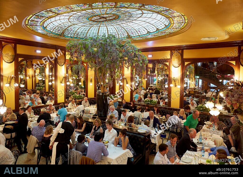 Brasserie Bofinger, Rue de la Bastille, Paris, France.