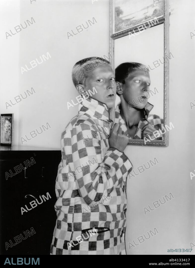 Claude Cahun (25 October 1894 - 8 December 1954), born Lucy Renee Mathilde Schwob, was a French photographer, sculptor and writer.