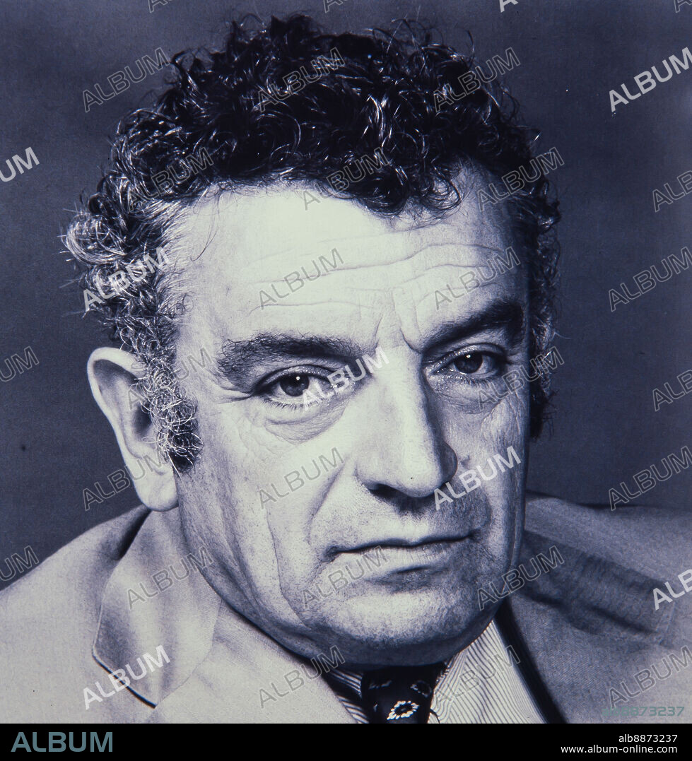 Joan Obiols i Vié (Granollers, 10 de agosto de 1918 - Cadaqués, 17 de julio de 1980) psiquiatra y profesor universitario catalán. Colección privada.