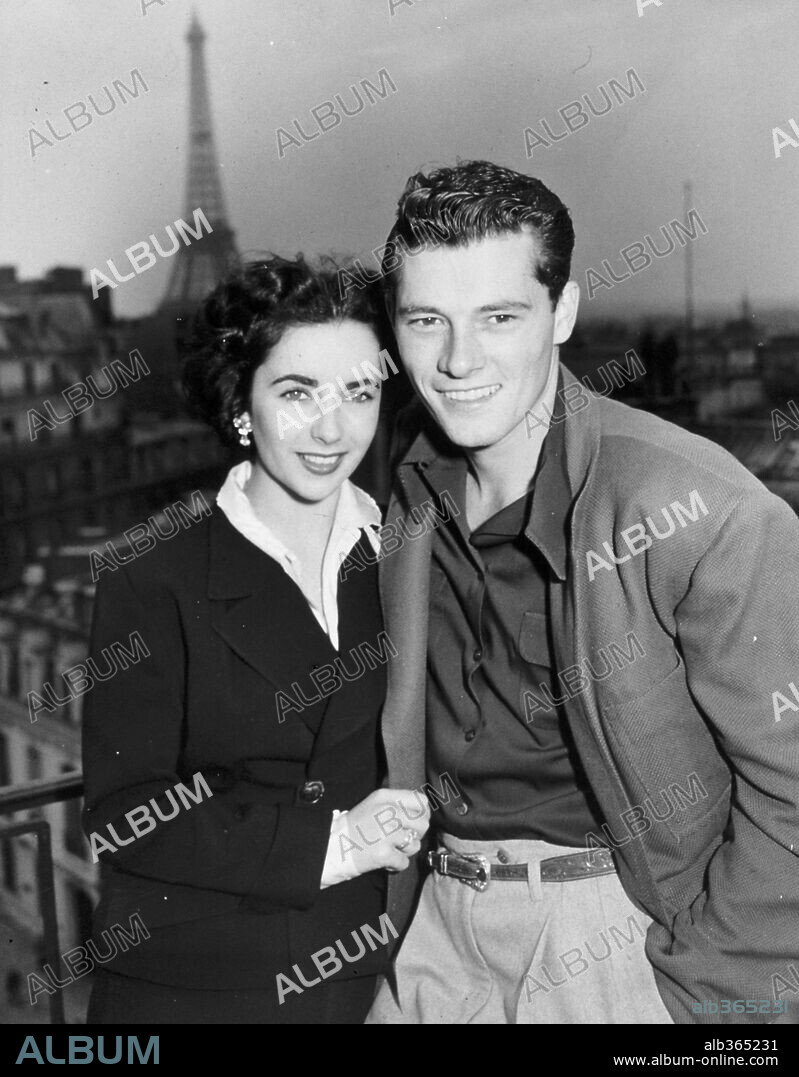 ELIZABETH TAYLOR et NICHOLAS CONRAD "NICKY" JR. HILTON.  1950