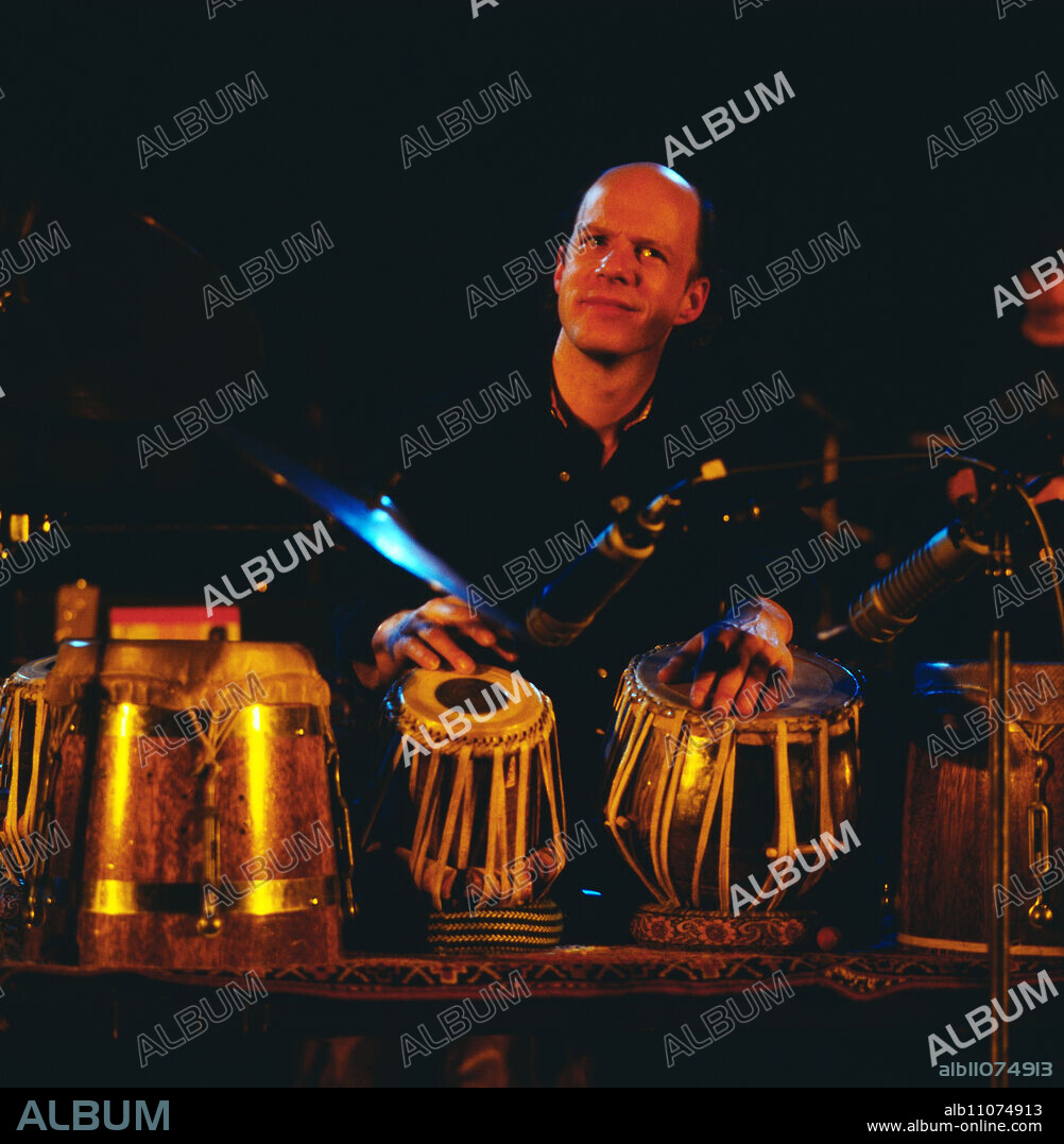 Jazz Fest Berlin, Philharmonie, Germany, 1980, Collin Walcott, American percussionist, sitar and tabla player, ethno-jazz pioneer, performance with the band Oregon.