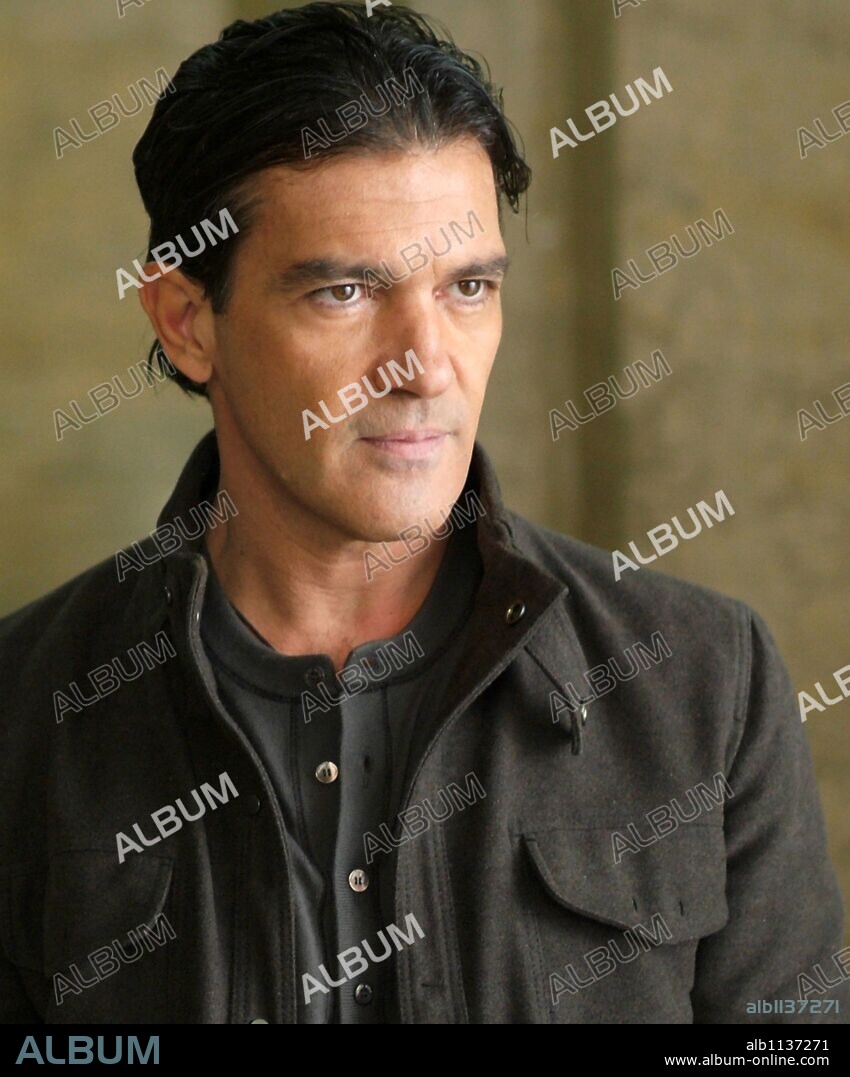 ANTONIO BANDERAS in THICK AS THIEVES, 2009, directed by MIMI LEDER. Copyright MILLENNIUM FILMS.