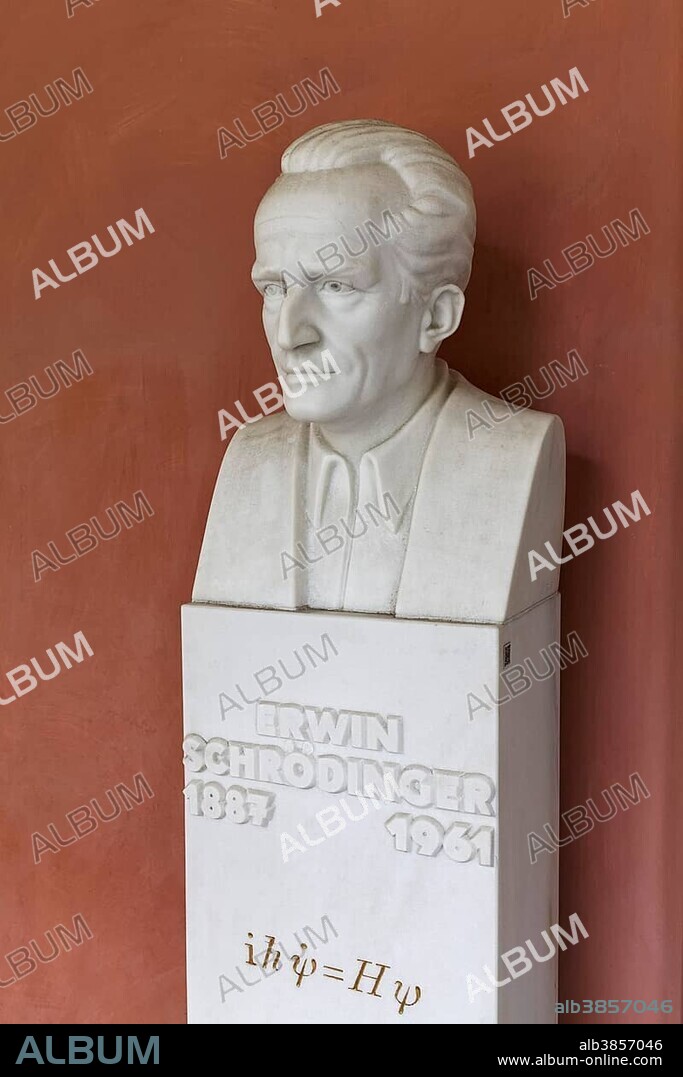 Bust of the Austrian physicist and Nobel laureate Erwin Schrödinger, arcaded courtyard of the Vienna University, Ringstraße, Vienna, Austria, Europe.