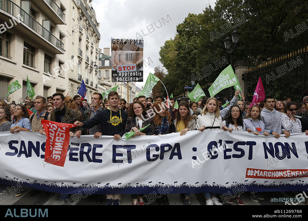 Manifestation contre la PMA sans père et la GPA, Paris.