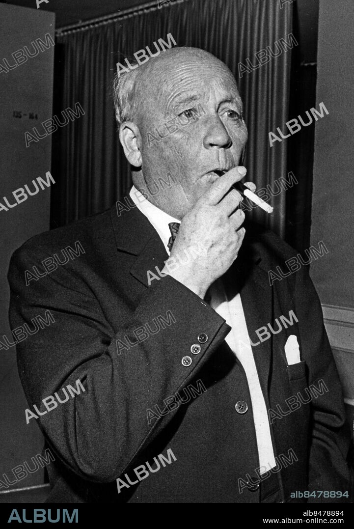 Herbert Tingsten Professor 1965. munstycke cigarett. (c) Jan Dahlander / Sydsvenskan / IBL.